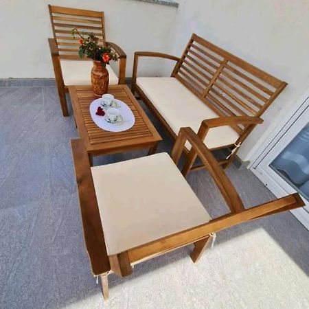 Apartment Ane 2 Tisno Esterno foto
